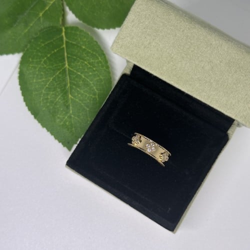 خاتم فان كليف من مجموعة بيرلي