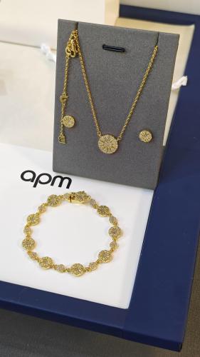 طقم apm ذهبي ماستر