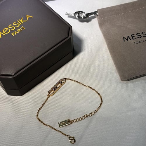 سوار ميسيكا ذهبي