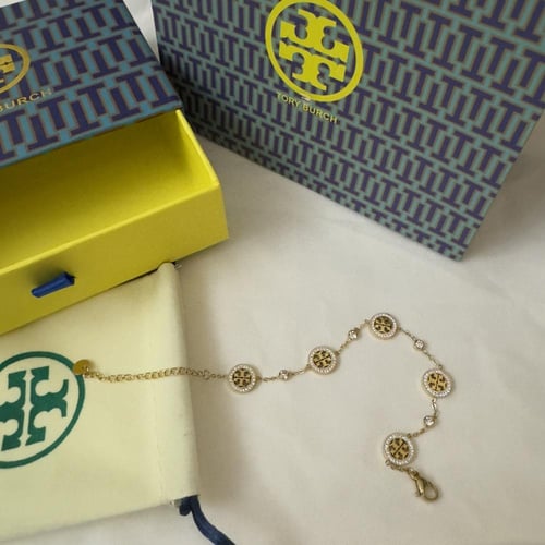 سوار توري بورش مزينة بفصوص