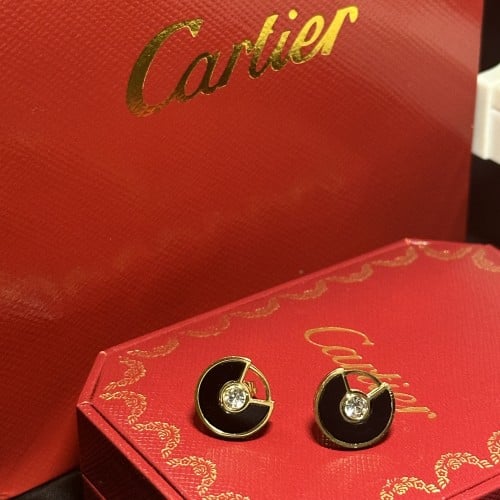 حلق كارتير العين اللون الاسود والذهبي