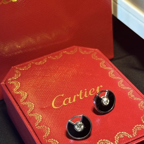 حلق كارتير العين أسود فضي