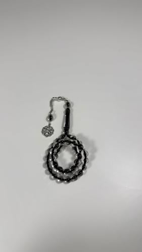 سبحة أسود شفاف