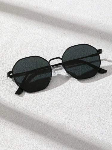 نظارة رمادي أسود