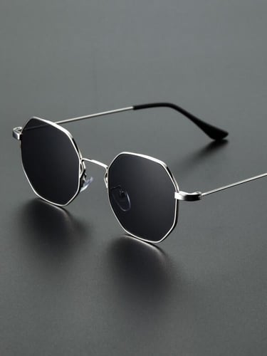 نظارة أسود بإطار فضي