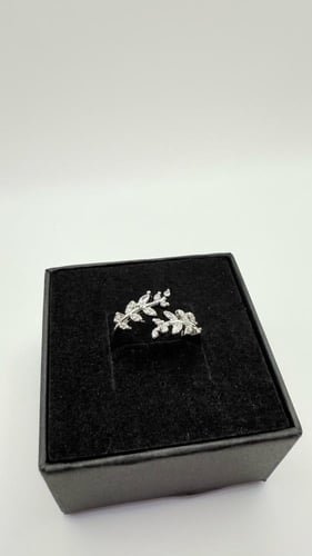 خاتم الأغصان فضي