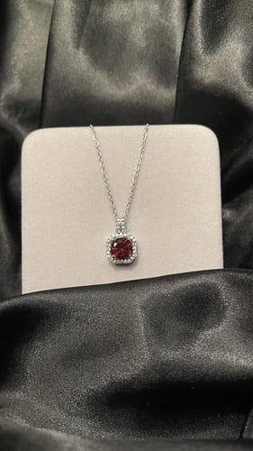 سلسال الجوهره-أحمر