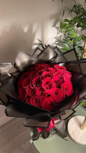 باقة ورد جوري وسط