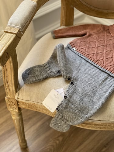 أفرول ولادي راقي شتوي ذو طابع كلاسيكي