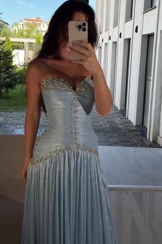 فستان سهرة سماوي فاخرة