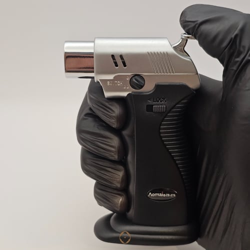 ولاعة غاز متعددة الاستخدامات