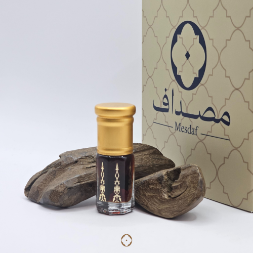 (عيّنة) دهن عود هندي فاخر