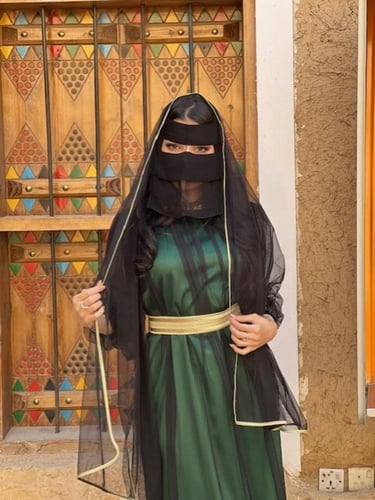 جلابية كريب مع تل وحزام