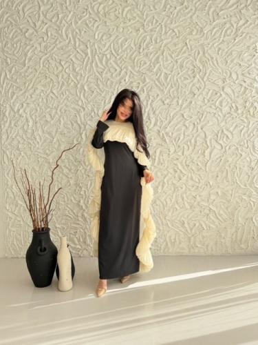 فستان اسود سترتش