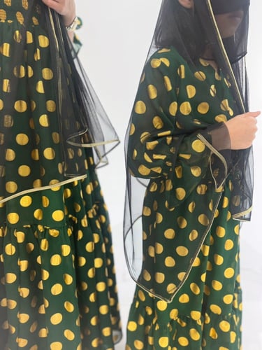 شيفون منقط ذهبي