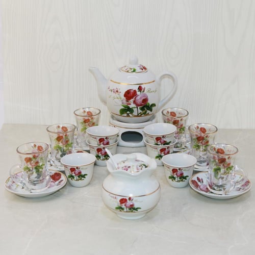 طقم بيالات شاي زجاج وفناجين قهوة سيراميك مع صحون ن...