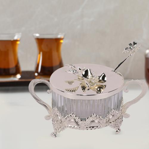 سكرية زجاج فضي