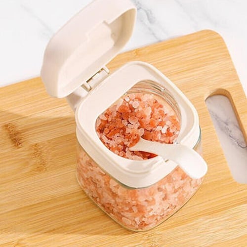 حافظة بهارات زجاج غطاء بلاستيك مع ملعقة بلاستيك