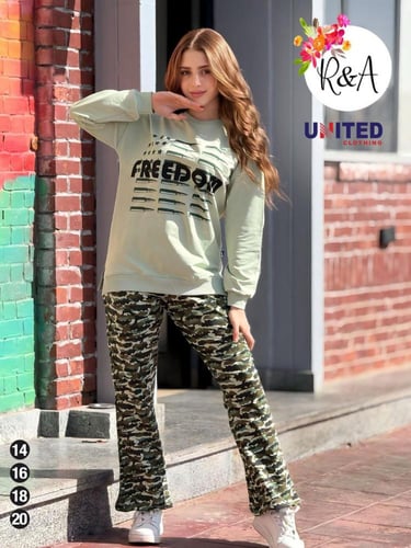 طقم بناتي كاجوال باللون المنت مع بنطلون واسع منقوش