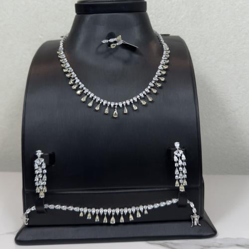 طقم فضة عيار 925 مكون من 4 قطع