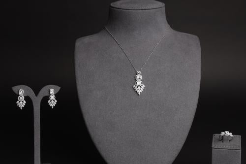 نص طقم مكون من 4 قطع فضة 925