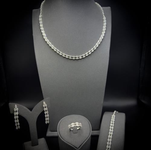 طقم فضة عيار 925 مكون من 4 قطع