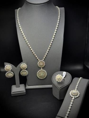 طقم بعقد طويل فضة عيار 925 مكون من 4 قطع