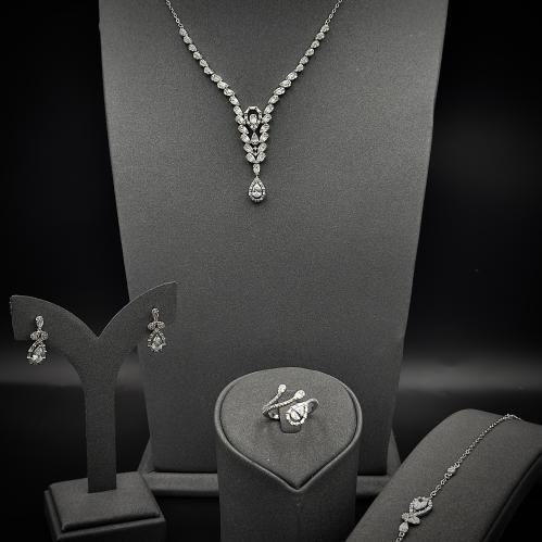 طقم فضة عيار 925