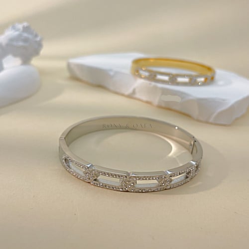 اسوارة روني كرستال فضي من Rony&Qafa