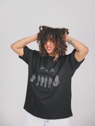 black t shirt