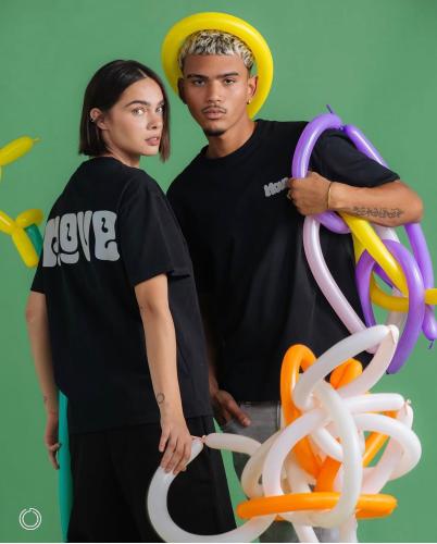 black 2 t shirt move