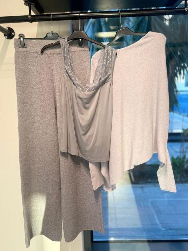 Gray 3 pcs set travel suit