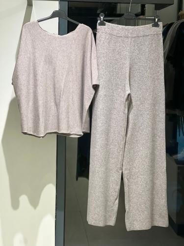 Gray 2 pcs set travel suit