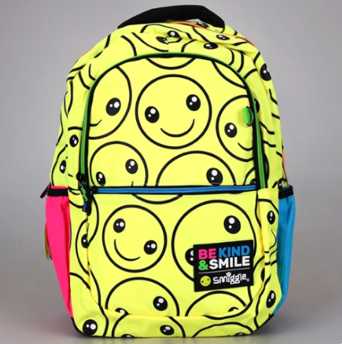 حقيبة Smiggle المدرسية كن سعيداً و بتسم