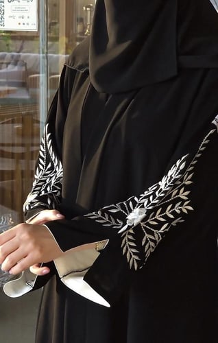 عباية شهد