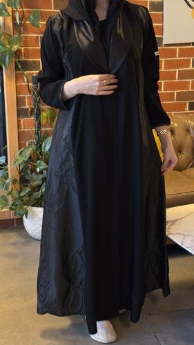 عبايه رقمها ٢٢٩