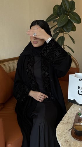 عبايه ليال