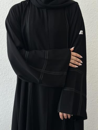 عبايه كلوش ملكي