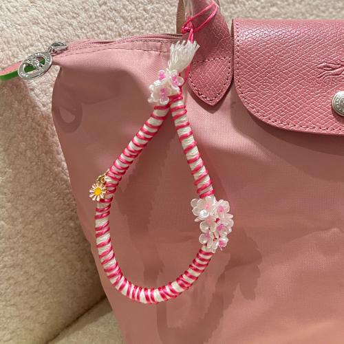 ميدالية خيط