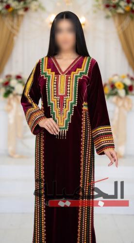 Velvet thobe