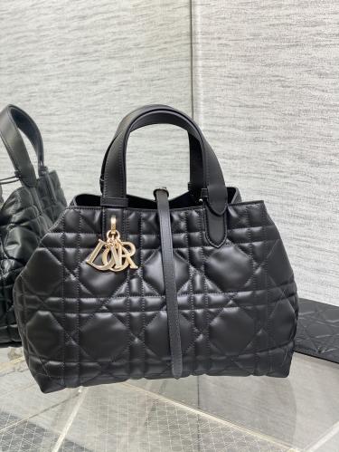 Dior Toujours