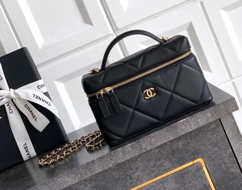 CHANEL vanity