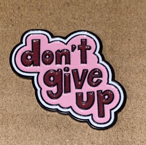 ملصق حديد dont give up