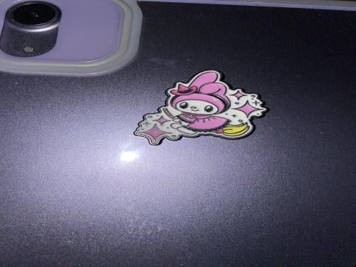 ملصق حديد ميلودي وردي