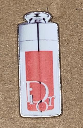 ملصق حديد روج ديور