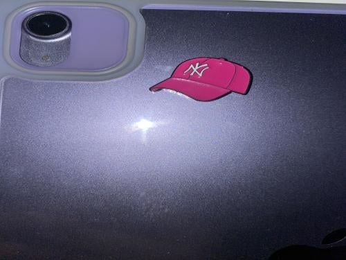 ملصق حديد قبعة نيو يورك ورديه