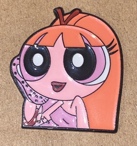 ملصق حديد فتيات القوه الحمرا