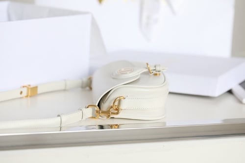 DIOR BOBBY East-West