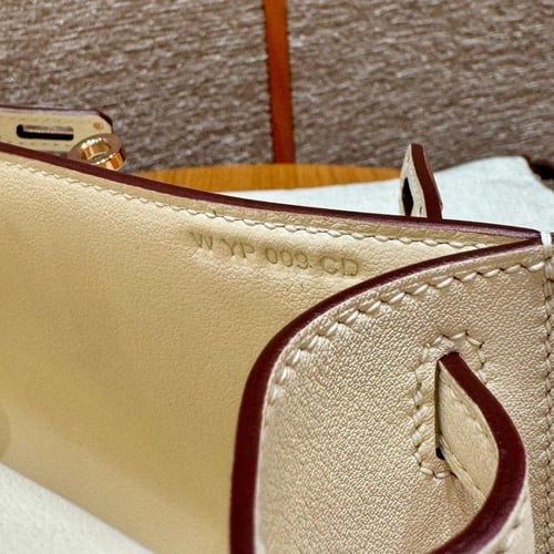 Her -Kelly pochette