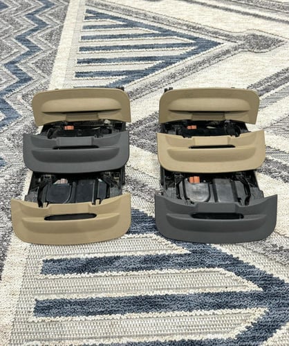 حامل اكواب فورد كراون فكتوريا 2003-2012